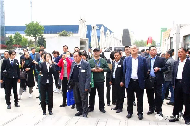 熱烈祝賀2019年全國裝配式建筑技術(shù)及配套材料推廣交流大會在天意機械召開